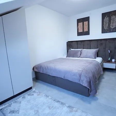 Luxury - Ia - Modernes Twin-apartment Iii Stock Apartament *
